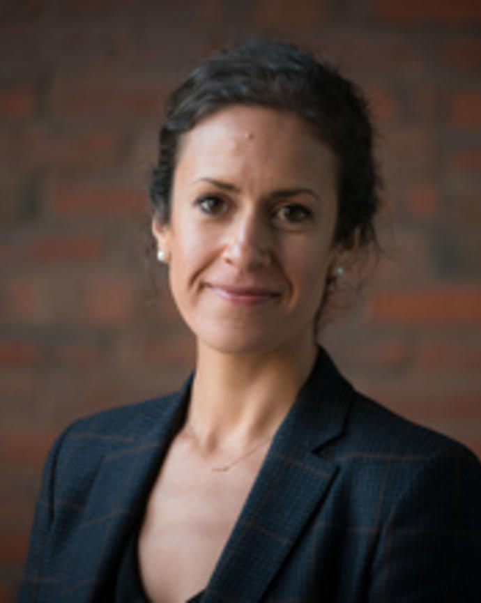 Zoe Marks Headshot